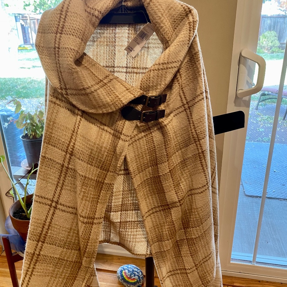 New with tag Ralph Lauren cape